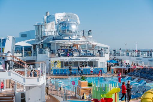 Ngày 2: Cruising Day - Sống trọn nhịp điệu giữa đại dương